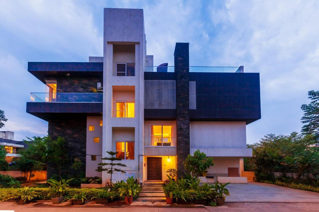 Azul: Stayvista Retreat With Pool, Snooker & Garden Gazebo *