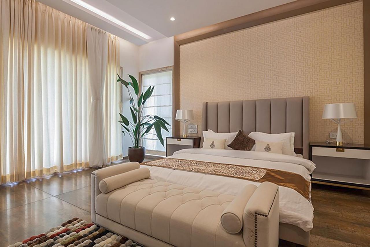 Villa Azul: Stayvista Retreat With Pool, Snooker & Garden Gazebo Lonavala