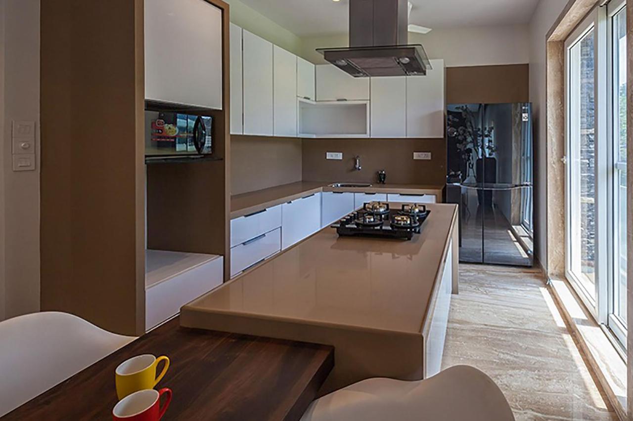 Azul: Stayvista Retreat With Pool, Snooker & Garden Gazebo