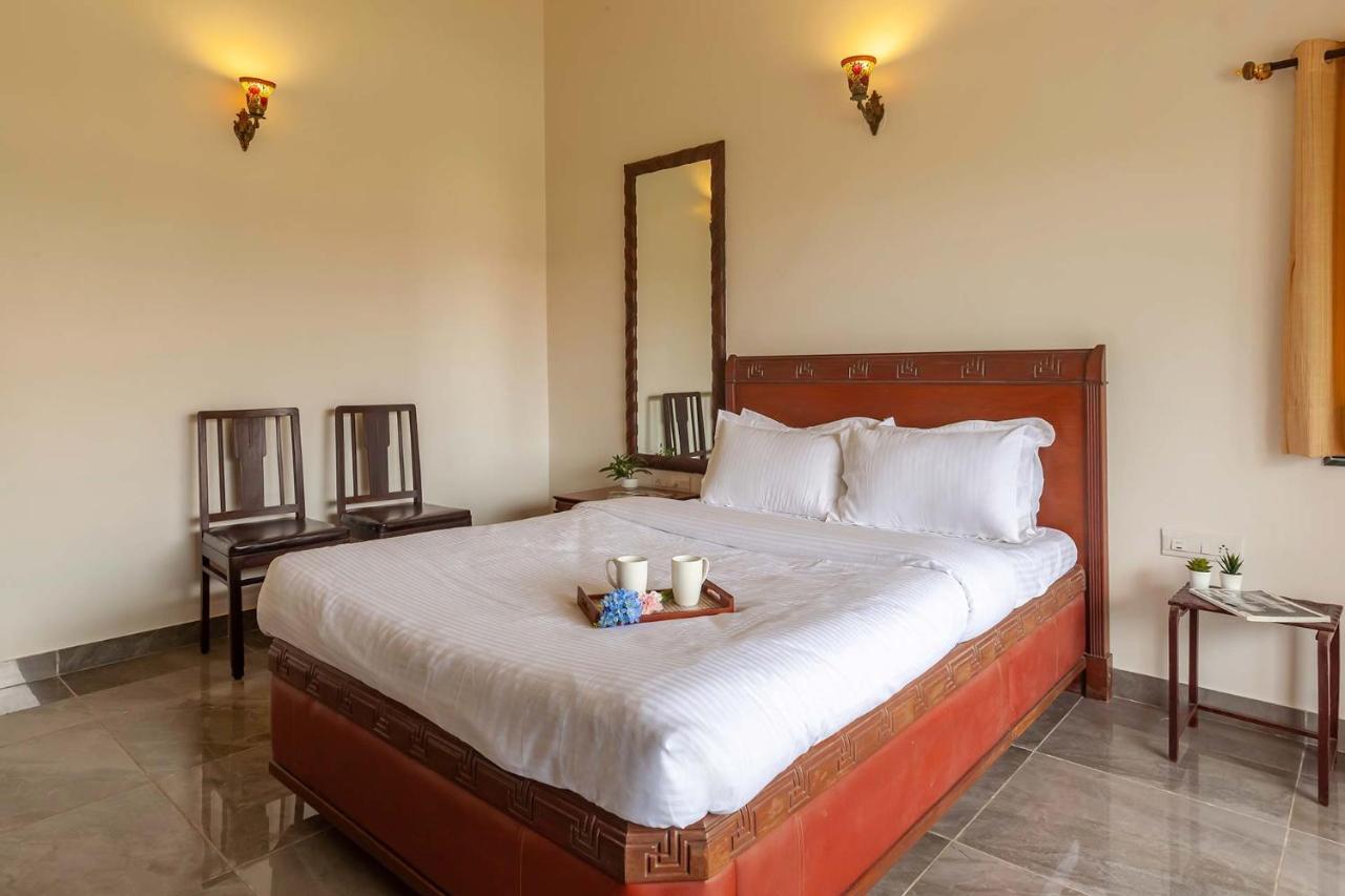 Stayvista's Fairfield - A Lawn And Charming Orchard Await Your Retreat Villa Lonavala