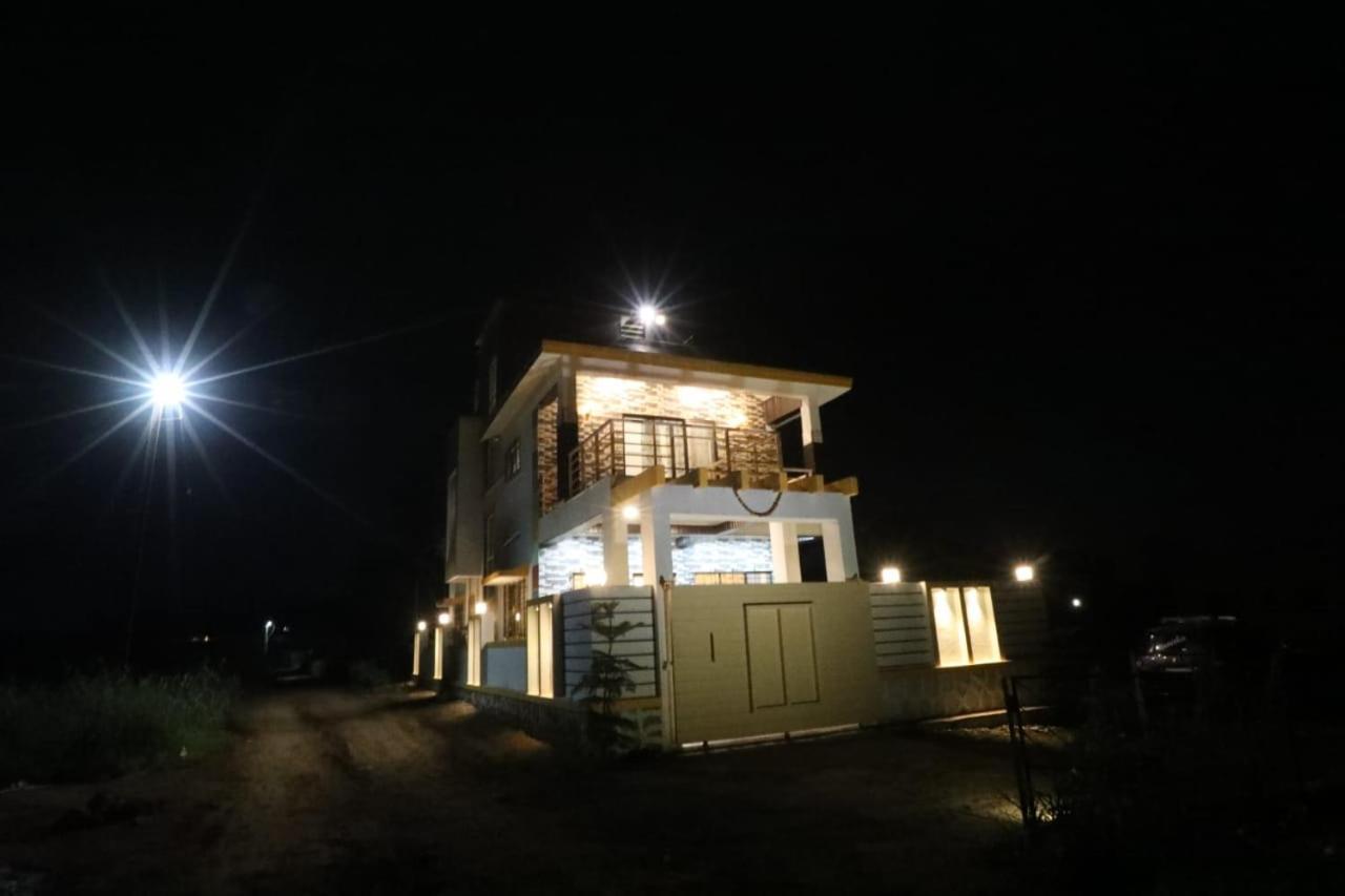 Villa Rocky 4bhk *