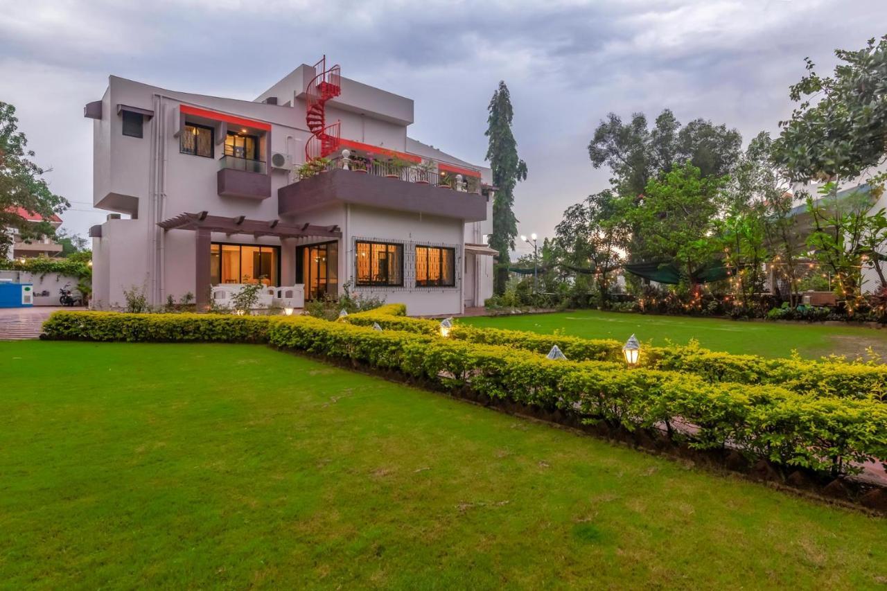 Stayvista's Fairfield - A Lawn And Charming Orchard Await Your Retreat Villa *