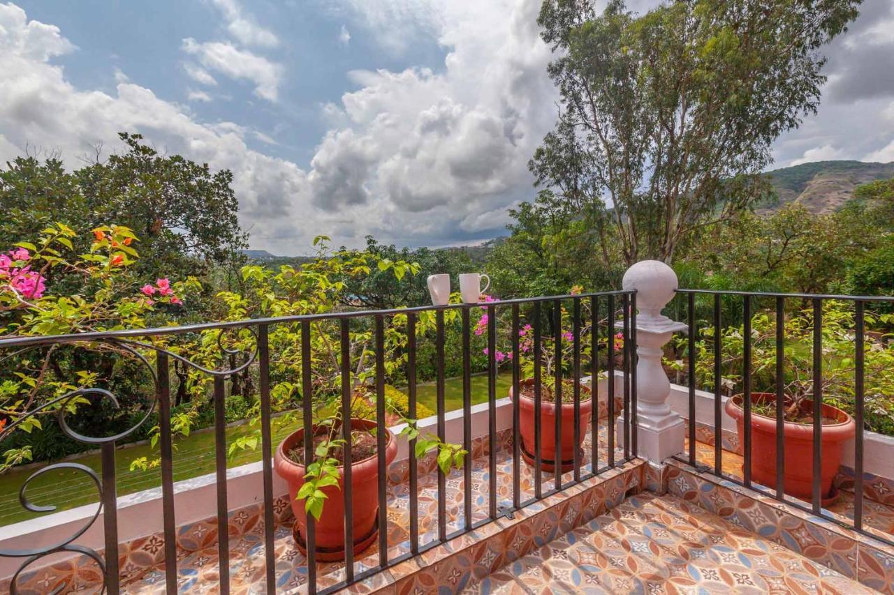 Stayvista's Fairfield - A Lawn And Charming Orchard Await Your Retreat Villa *