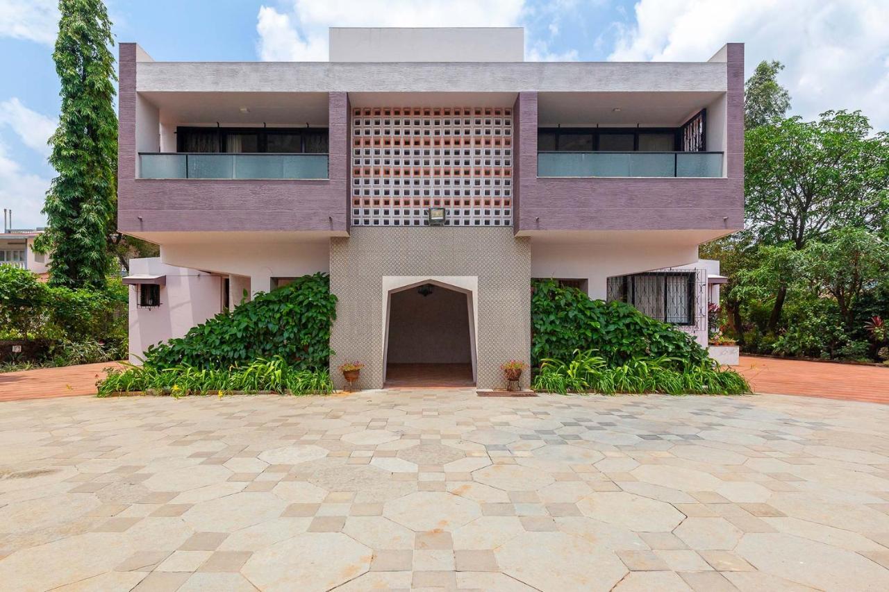 Stayvista's Fairfield - A Lawn And Charming Orchard Await Your Retreat Villa *