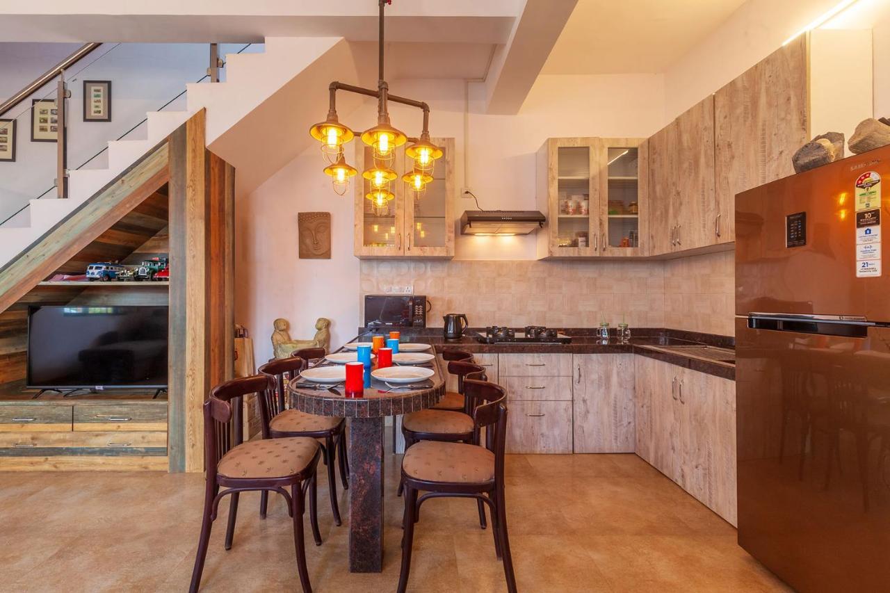 Villa La Palm By Stayvista: Mountain-view With Pool, Gym & Recreational Amenities