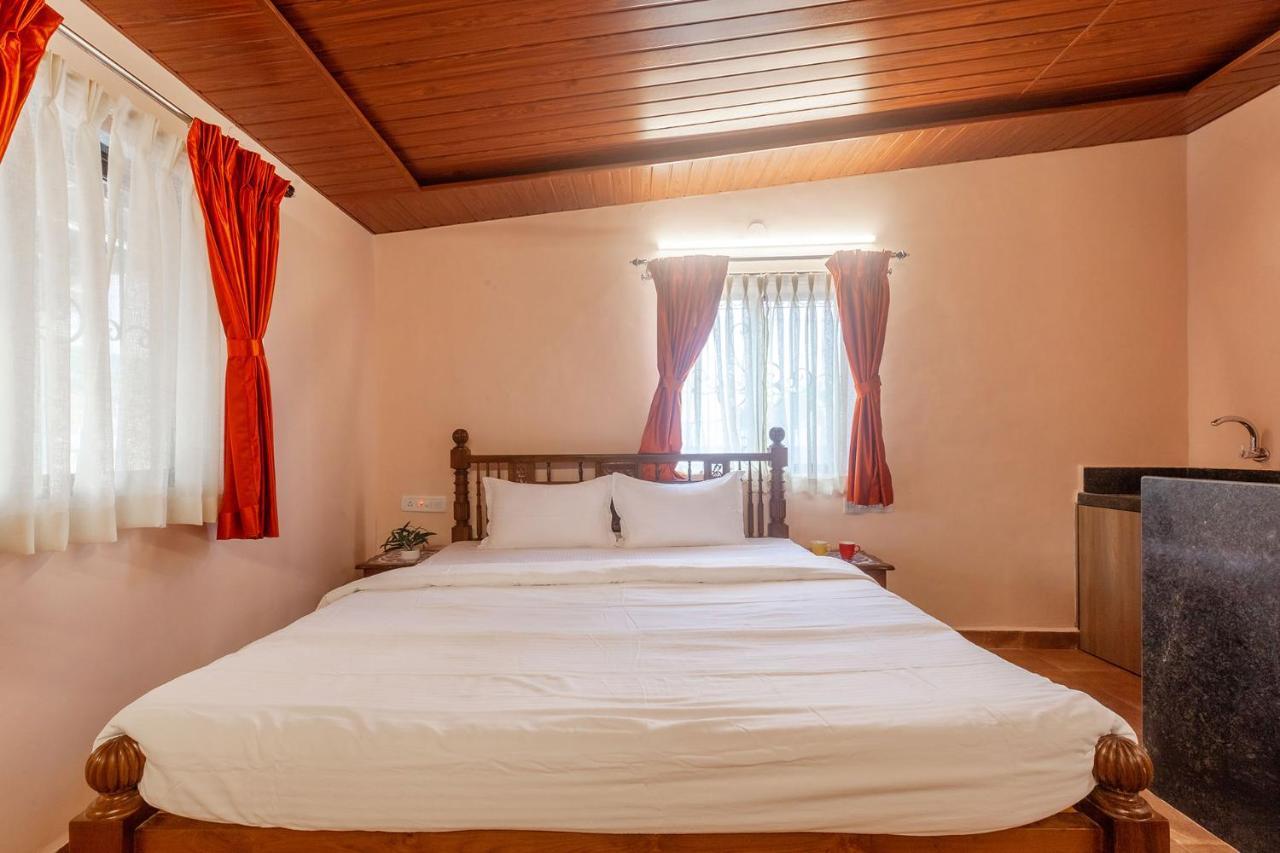 La Palm By Stayvista: Mountain-view With Pool, Gym & Recreational Amenities * Lonavala