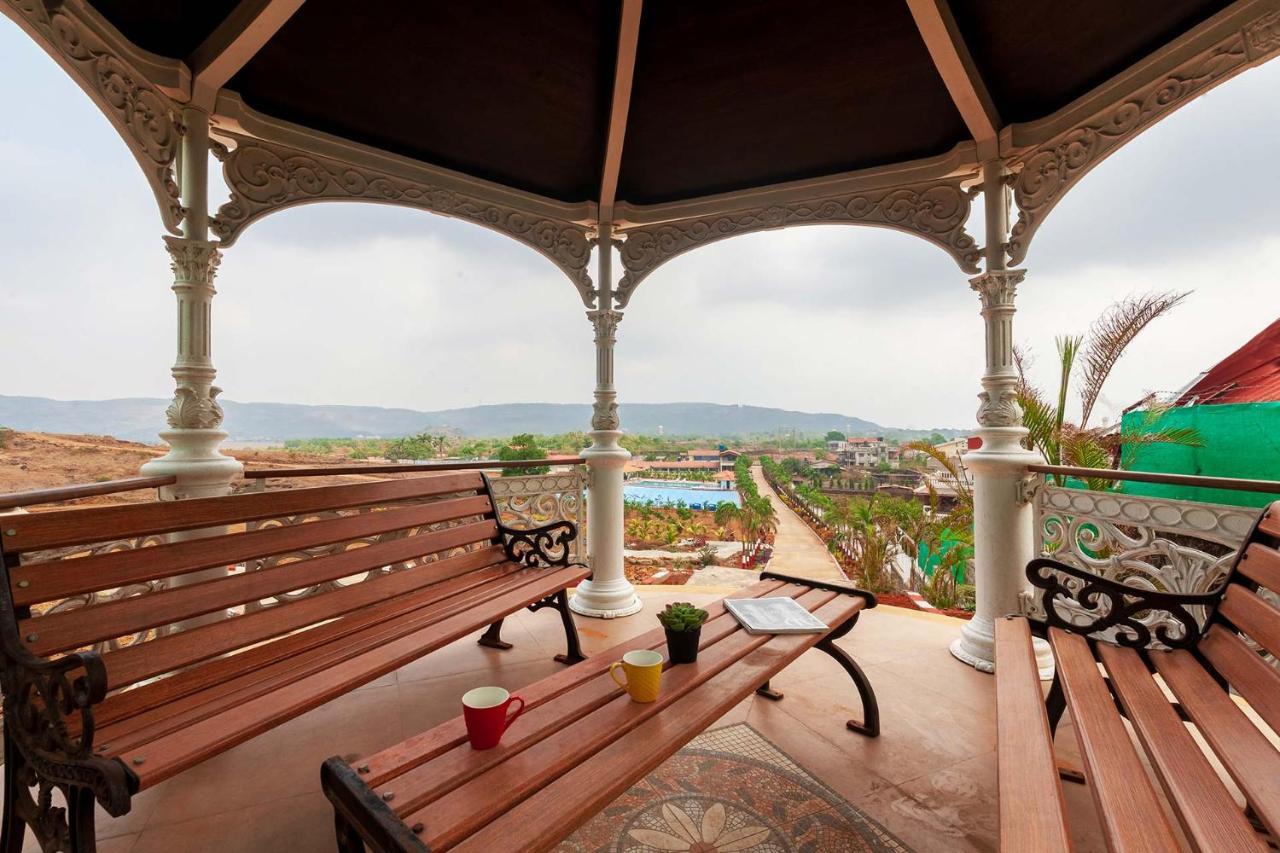 Villa La Palm By Stayvista: Mountain-view With Pool, Gym & Recreational Amenities Lonavala