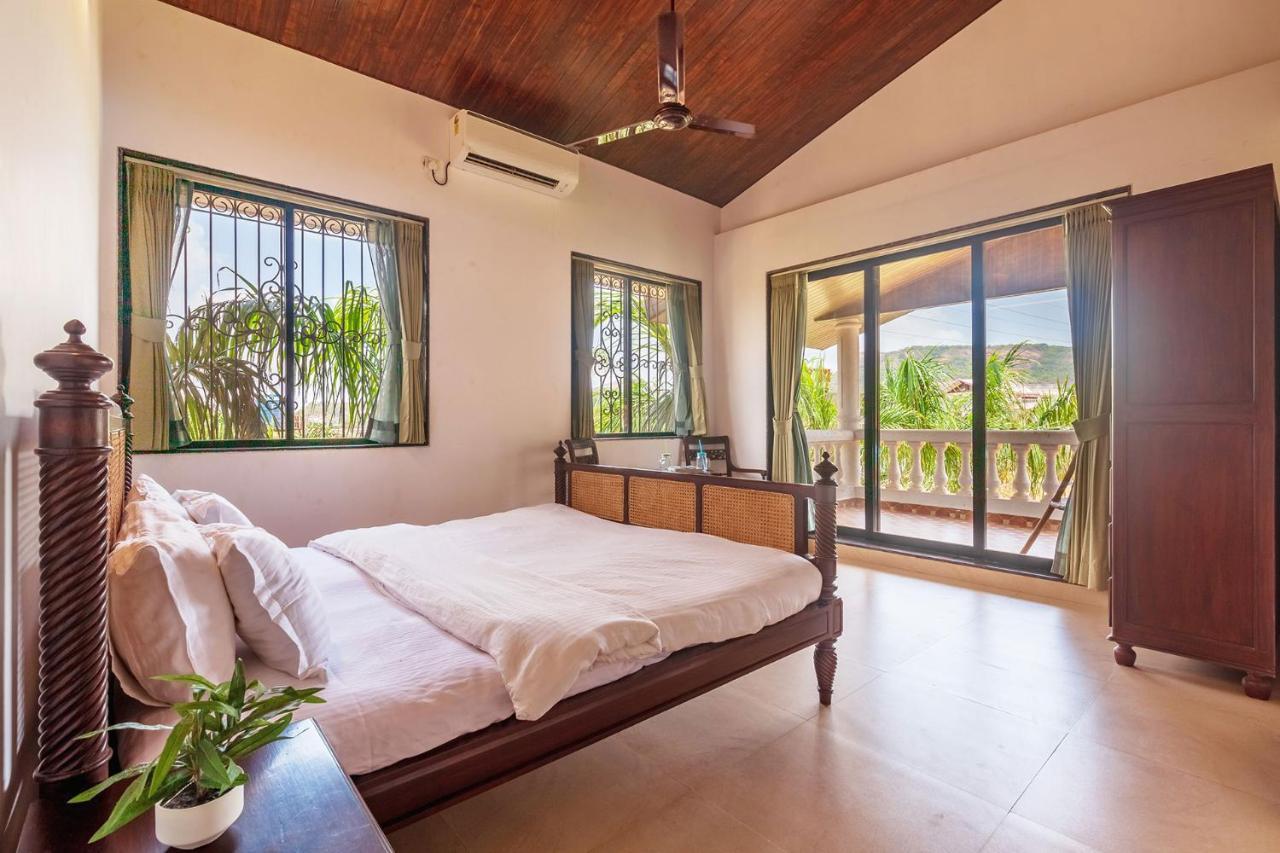 La Palm By Stayvista: Mountain-view With Pool, Gym & Recreational Amenities * Lonavala