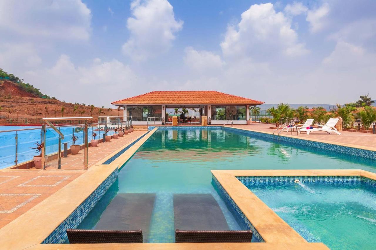 Villa La Palm By Stayvista: Mountain-view With Pool, Gym & Recreational Amenities