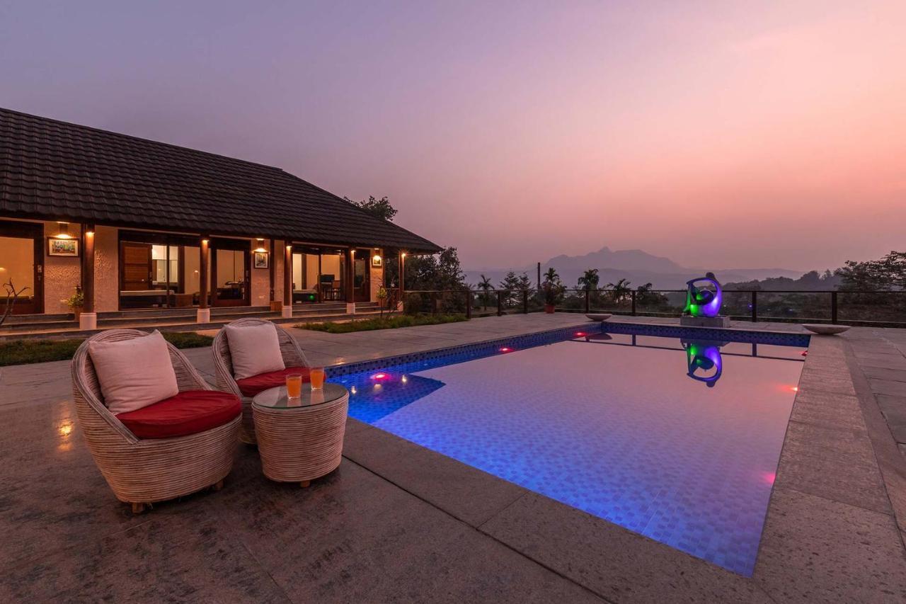 Villa Stayvista's Vyoman - Experience A Valley View, Lush Lawn, Spa, And Yoga Retreat *