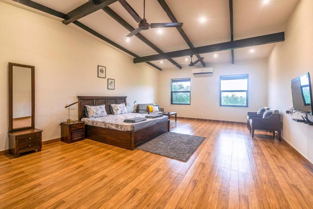 Villa Stayvista's Vyoman - Experience A Valley View, Lush Lawn, Spa, And Yoga Retreat Lonavala