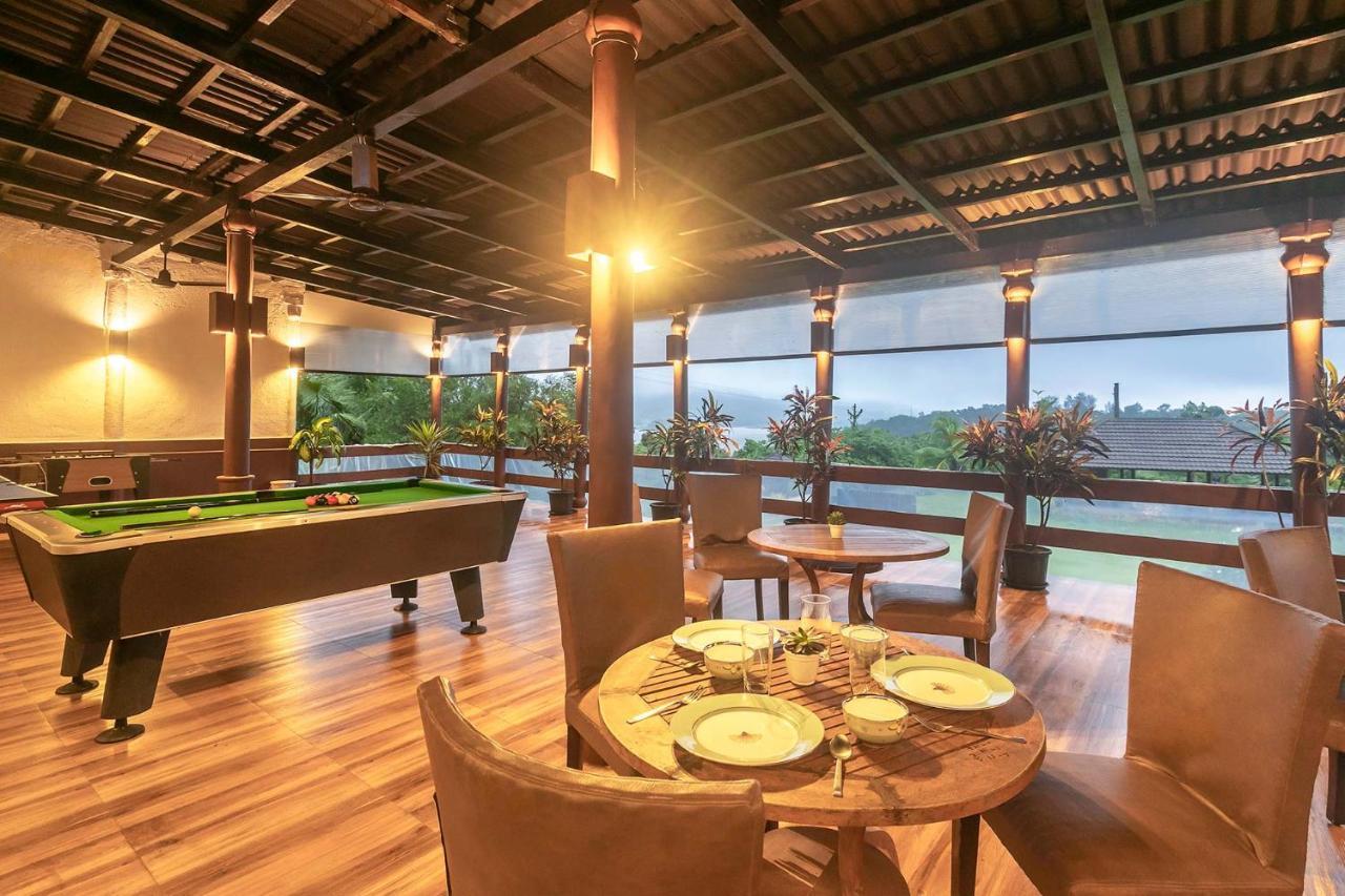Stayvista's Vyoman - Experience A Valley View, Lush Lawn, Spa, And Yoga Retreat Villa
