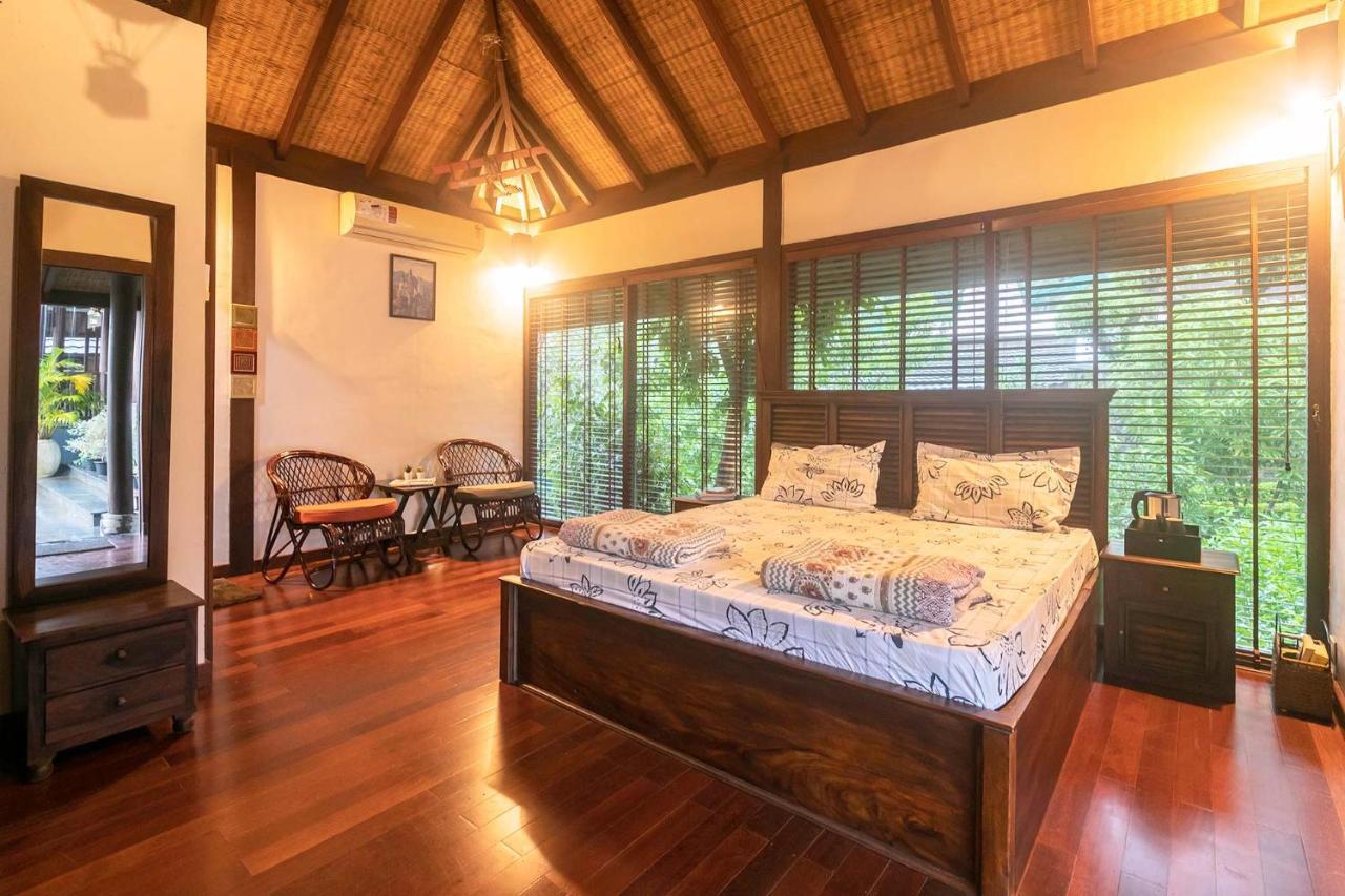 Villa Stayvista's Vyoman - Experience A Valley View, Lush Lawn, Spa, And Yoga Retreat Lonavala