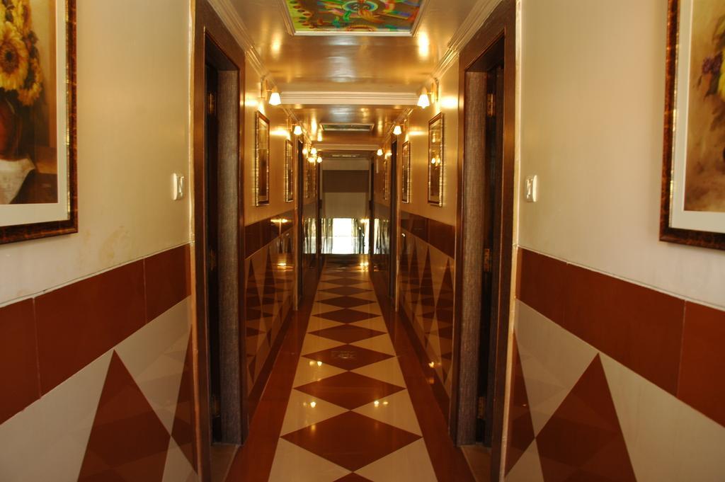 Sai Moreshwar Hotel 2*