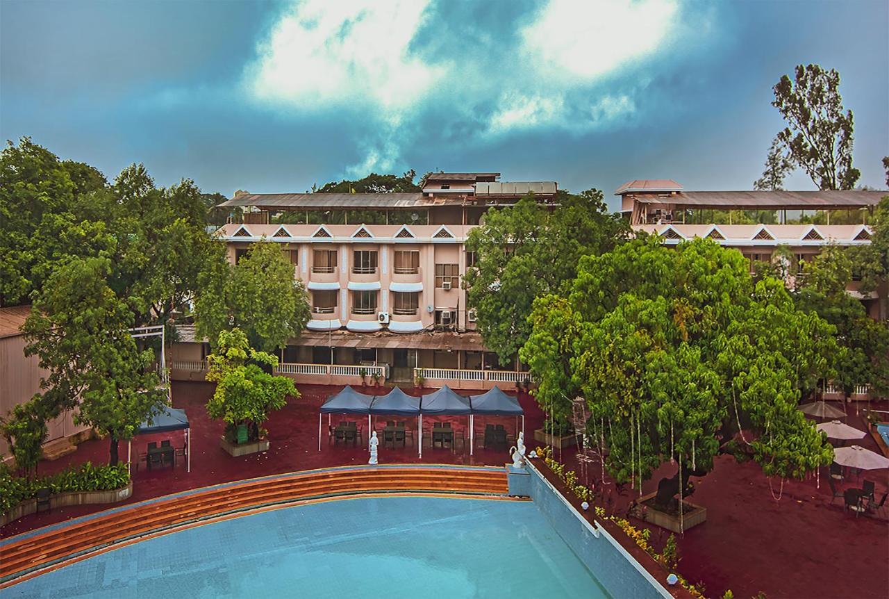 Hotel Aron