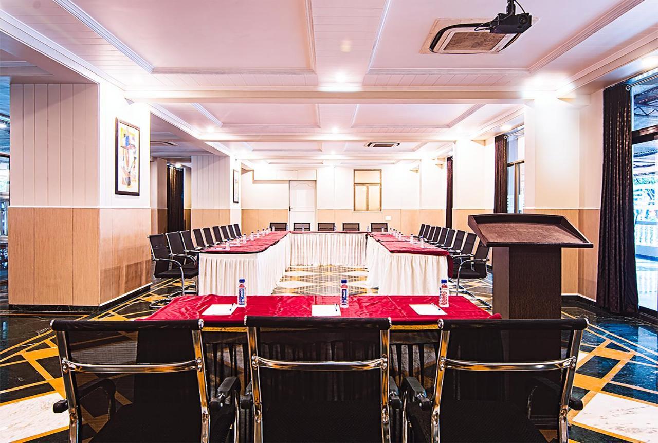 Hotel Aron 3*