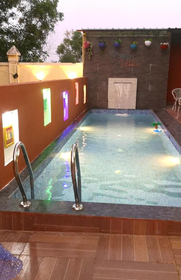 Prem - Villa Lonavala