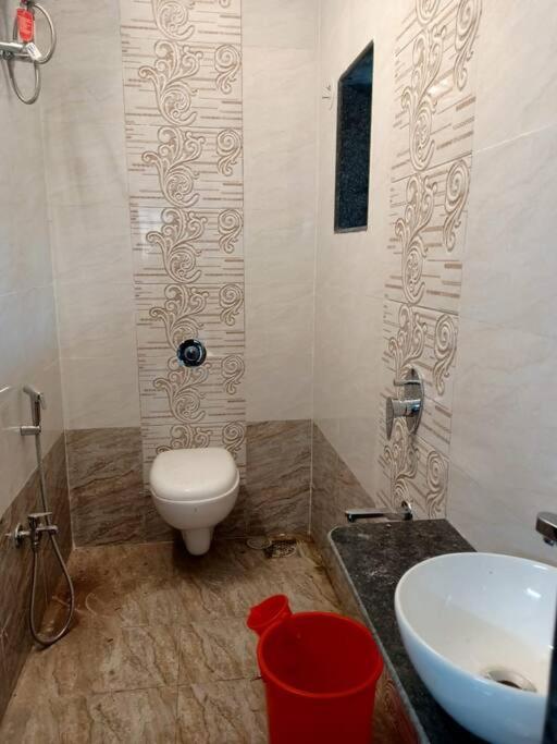Villa Ivy Goldenhill 3 Bhk With Private Pool, *