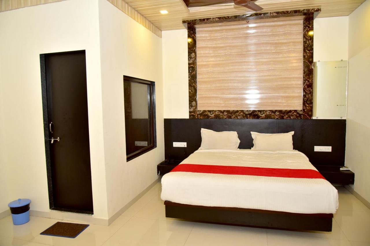 Swapnalok Hotel