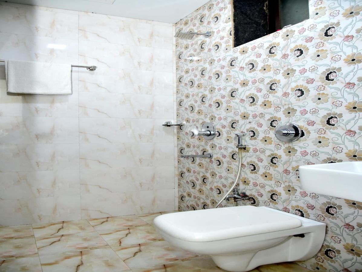 Swapnalok Hotel 3*