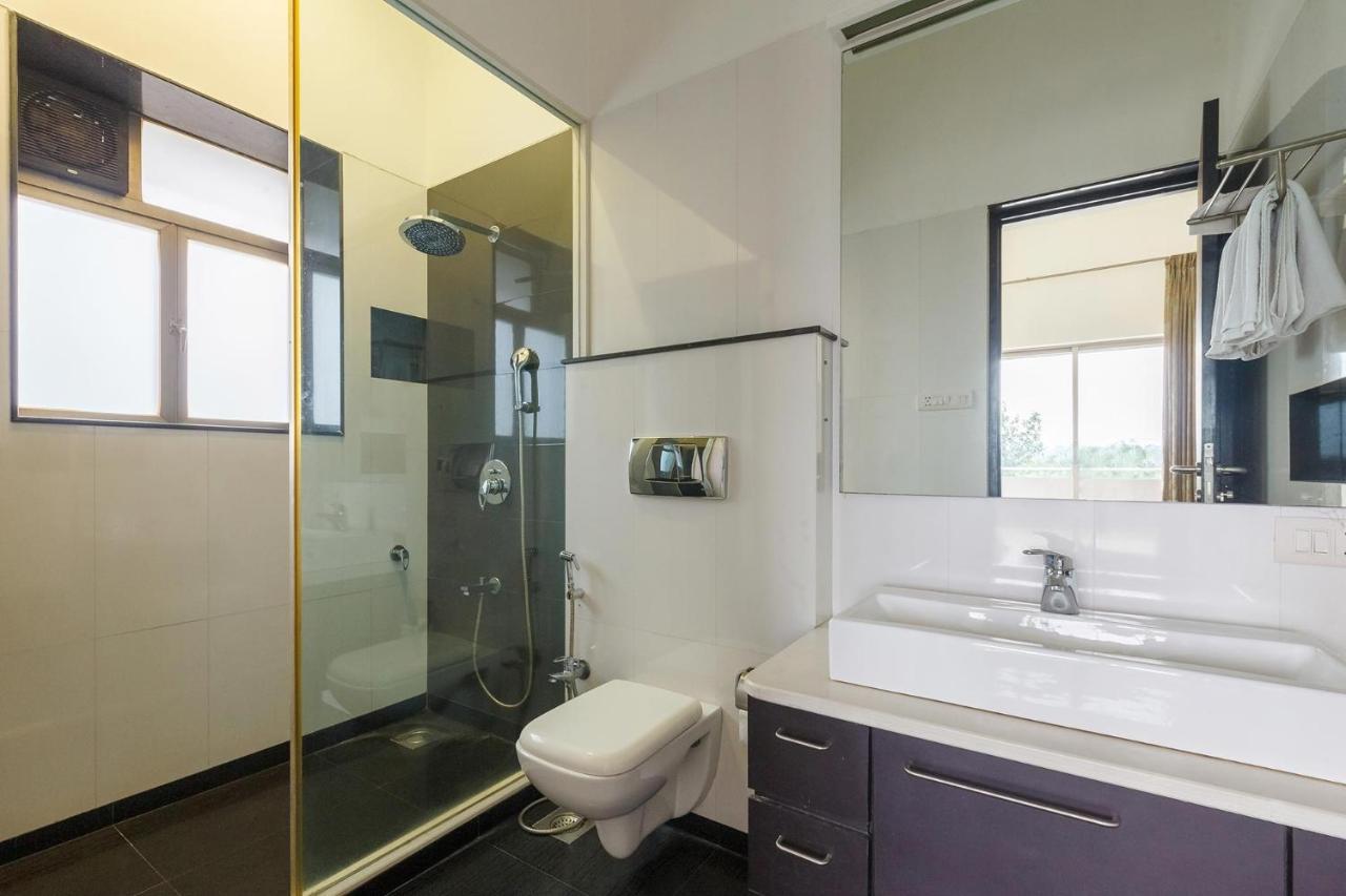 Stayvista's Janak - Your Private Escape With A Pool And Pool Table Villa *