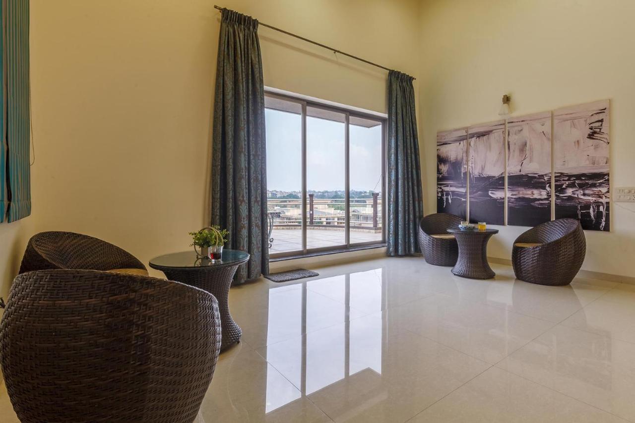 Stayvista's Janak - Your Private Escape With A Pool And Pool Table *