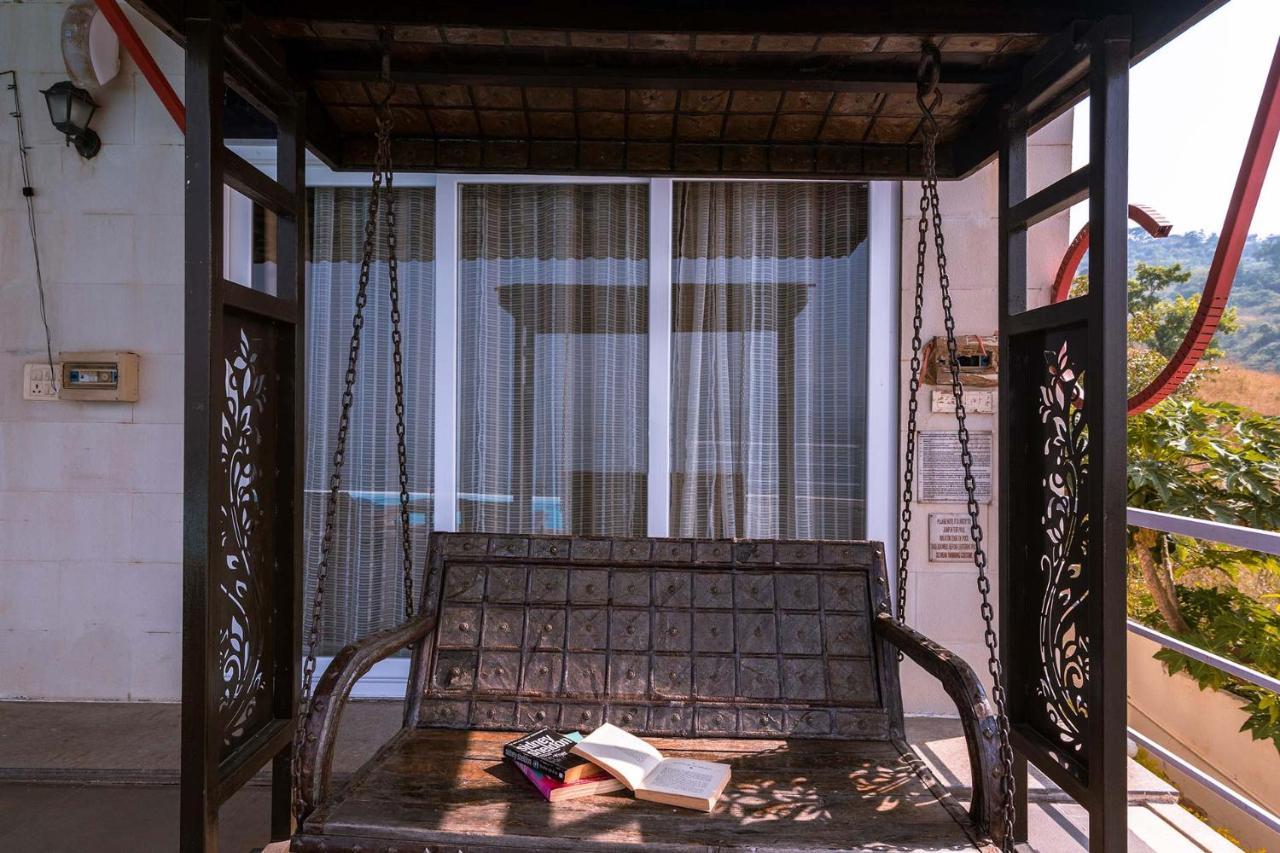 Stayvista's Princess - A With Infinity Pool & Breathtaking Views Villa