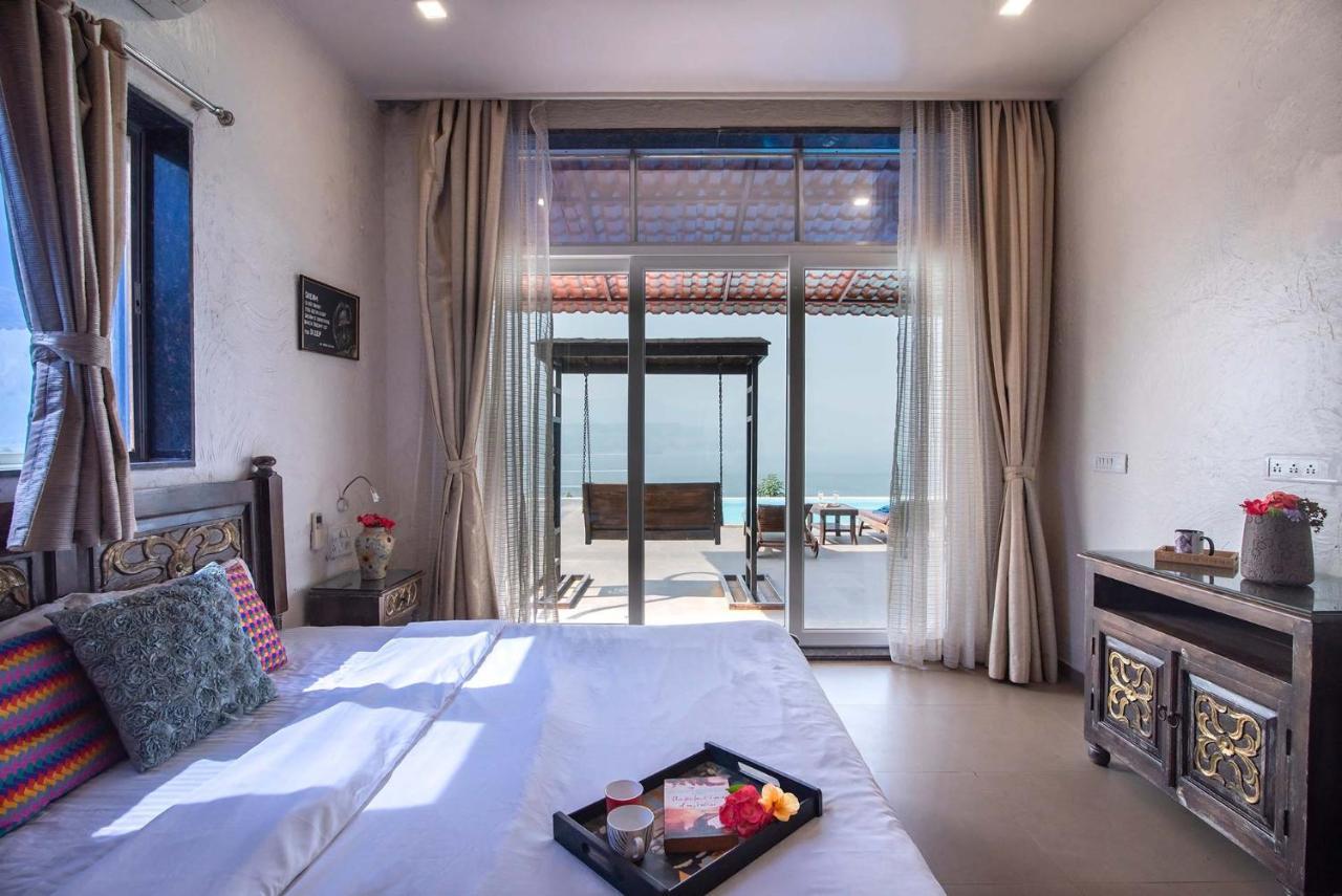Stayvista's Princess - A With Infinity Pool & Breathtaking Views Lonavala
