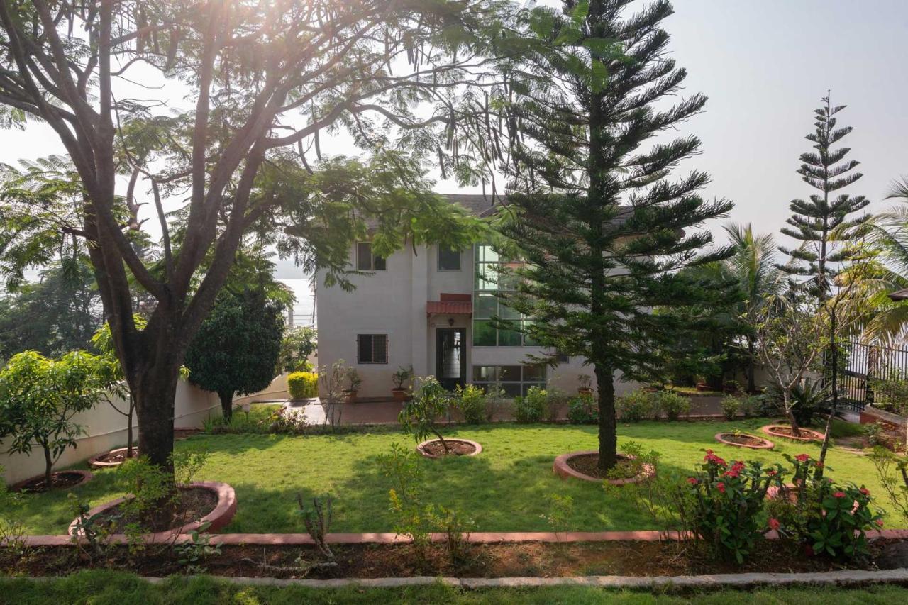 Stayvista's Princess - A With Infinity Pool & Breathtaking Views *
