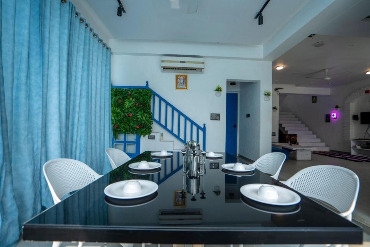 The Greek Villa