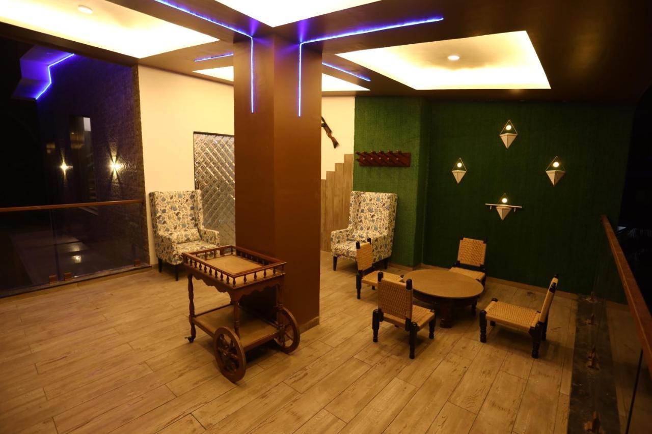 Royal Retreat - 7bhk Luxury By Royal *