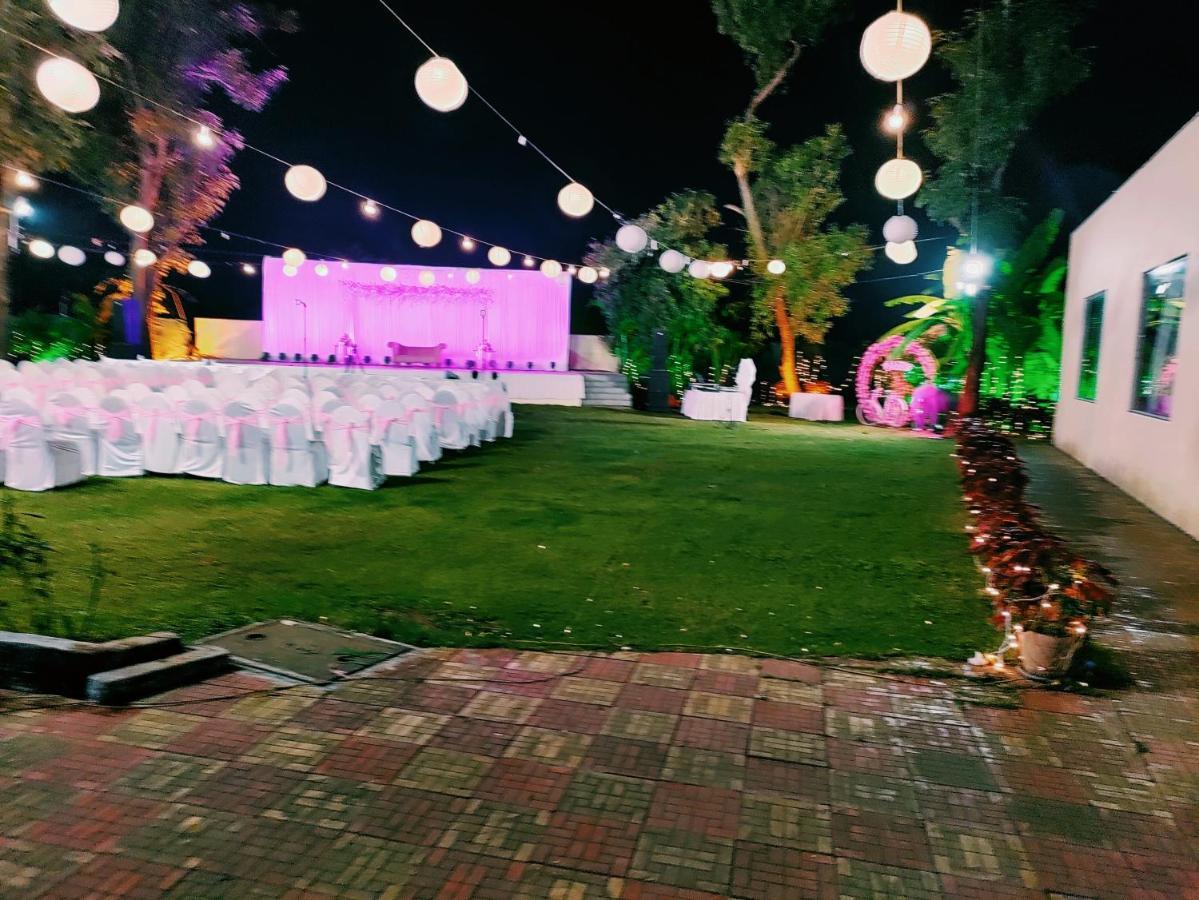Lions Den Lonavala