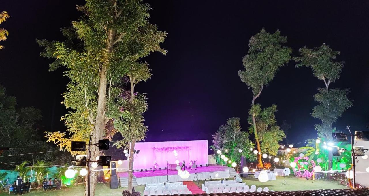 Hotel Lions Den Lonavala