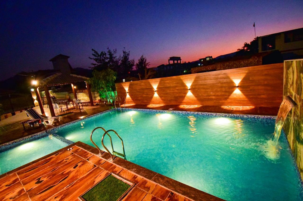 Villa The Majestic By 23 Villastay - Private Pool & Garden *