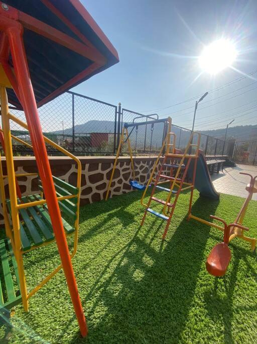 Mount 5 Bhk Luxurious With Private Pool And Full Size Cricket Football Turf * Lonavala