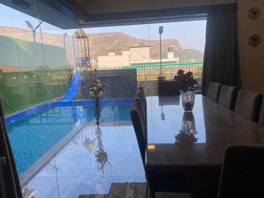 Mount 5 Bhk Luxurious With Private Pool And Full Size Cricket Football Turf Villa Lonavala
