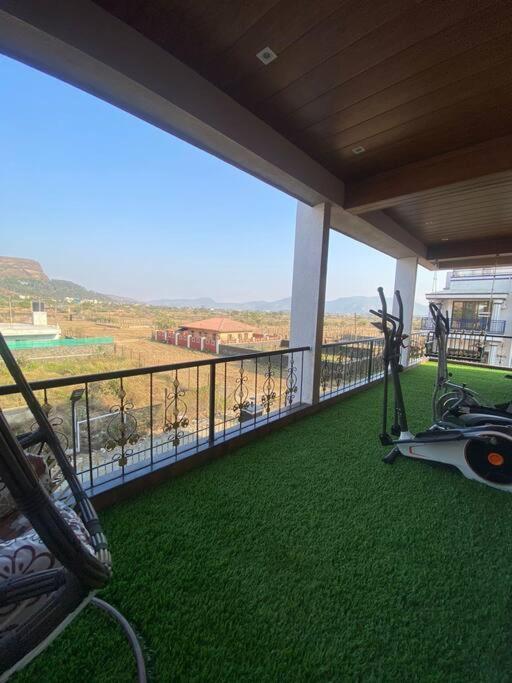 Mount 5 Bhk Luxurious With Private Pool And Full Size Cricket Football Turf * Lonavala