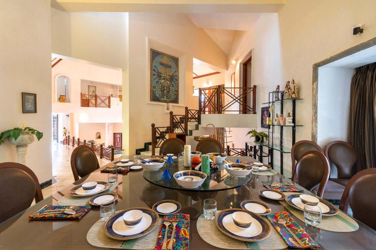 Villa Stayvista's Shantam House - Dive Into Relaxation With A Pool And Tennis Lawn *