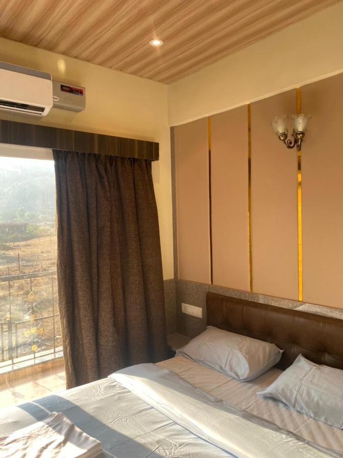 Mount Bungalows- 3 Bhk-pvt Pool-luxury-scenic Lonavala