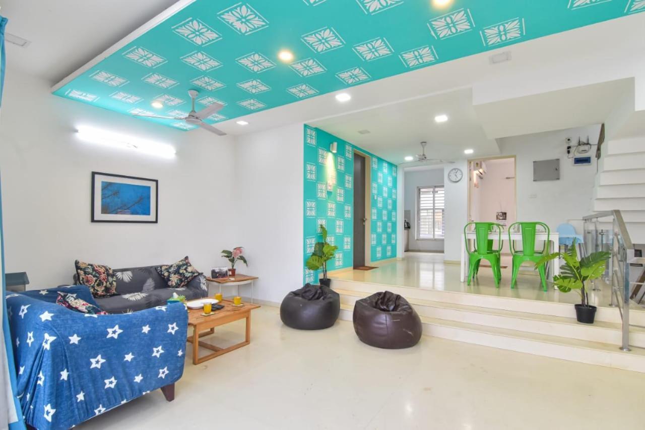 Villa Arrow 4bhk