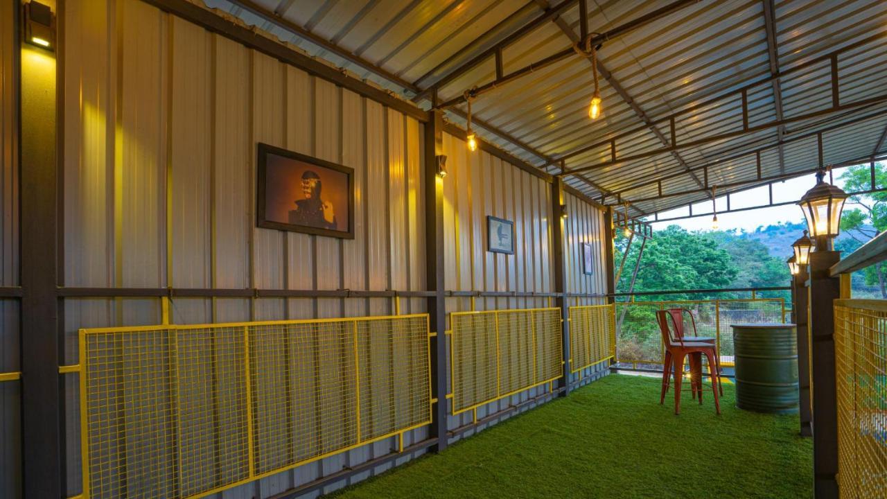 Hostel The *
