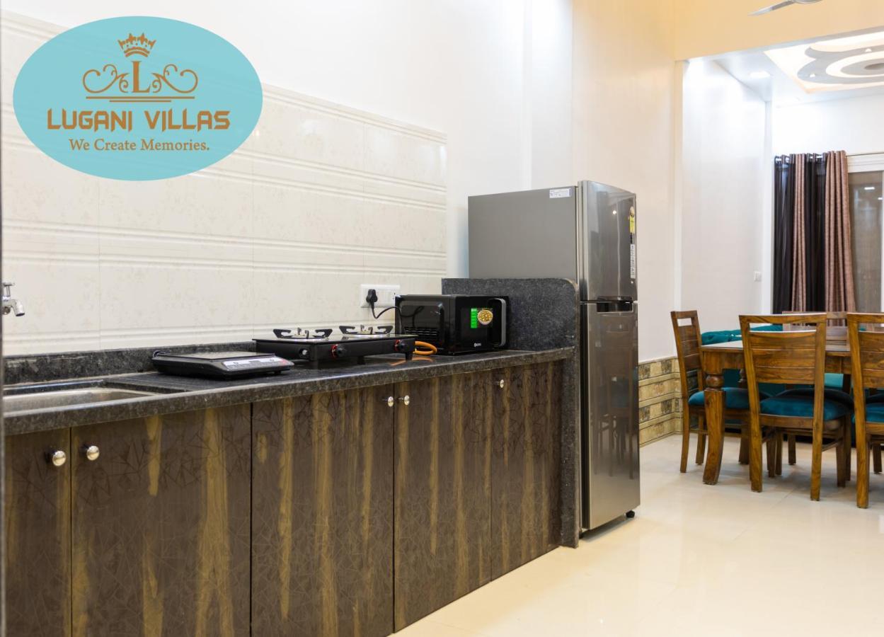 Villa Lugani's - La Vidaa Loca Manor B3