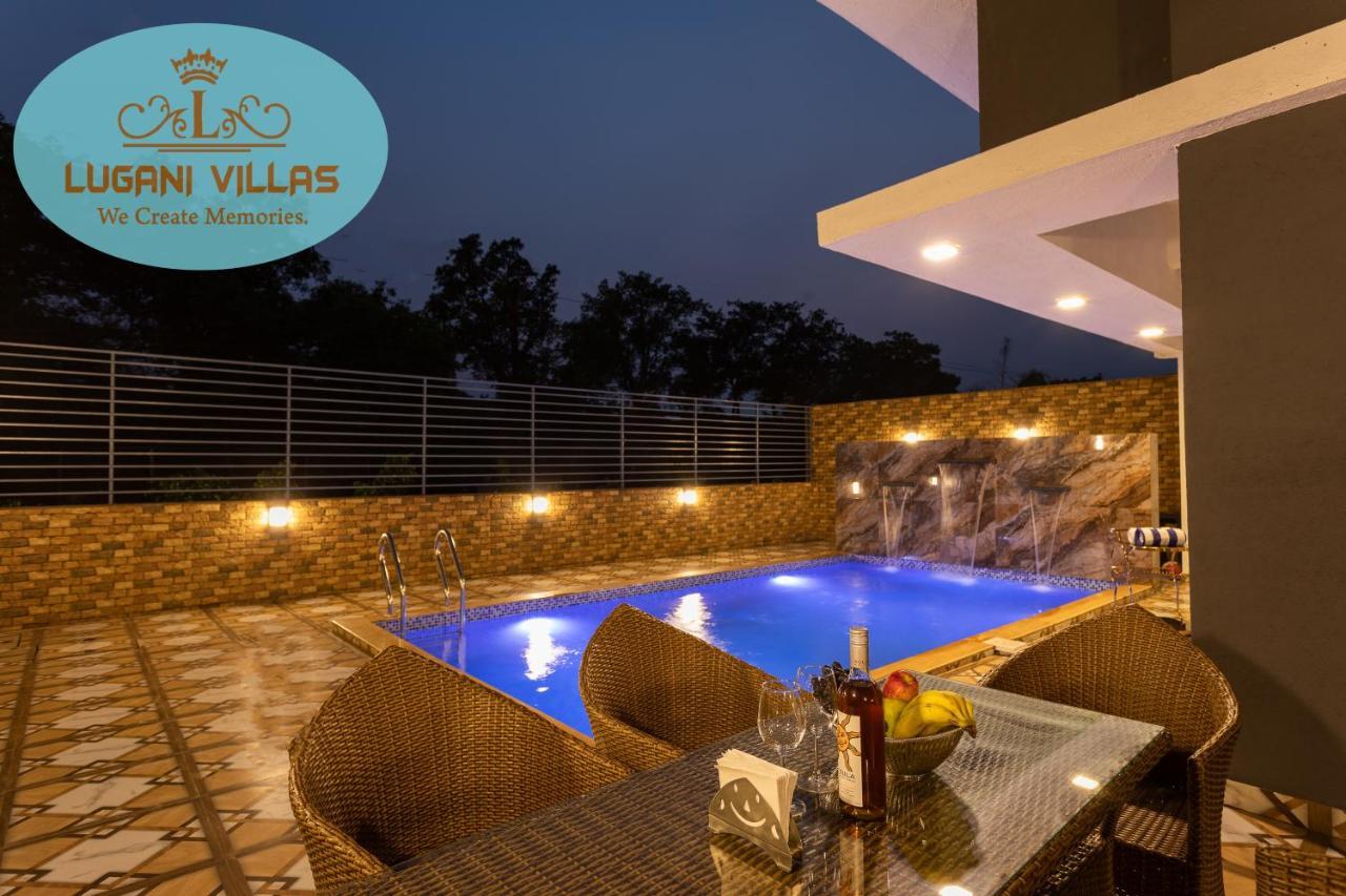 Lugani's - La Vidaa Loca Manor B3 Villa Lonavala
