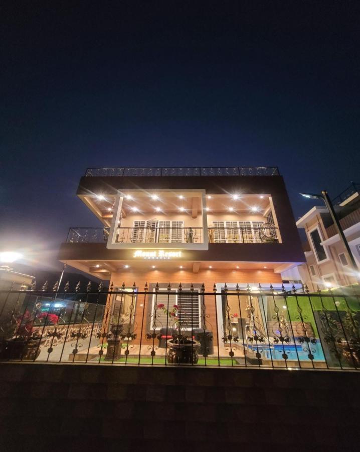 Mount 5 Bhk Luxurious With Private Pool And Full Size Cricket Football Turf Villa Lonavala