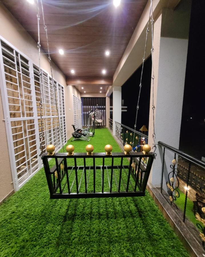 Mount 5 Bhk Luxurious With Private Pool And Full Size Cricket Football Turf