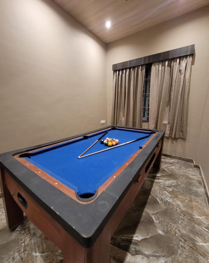 Mount 5 Bhk Luxurious With Private Pool And Full Size Cricket Football Turf * Lonavala