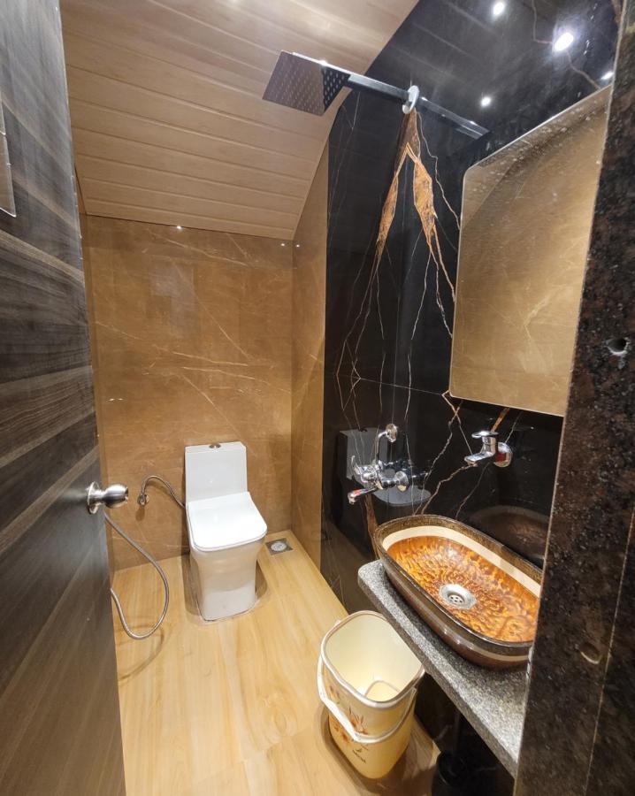 Villa Mount 5 Bhk Luxurious With Private Pool And Full Size Cricket Football Turf