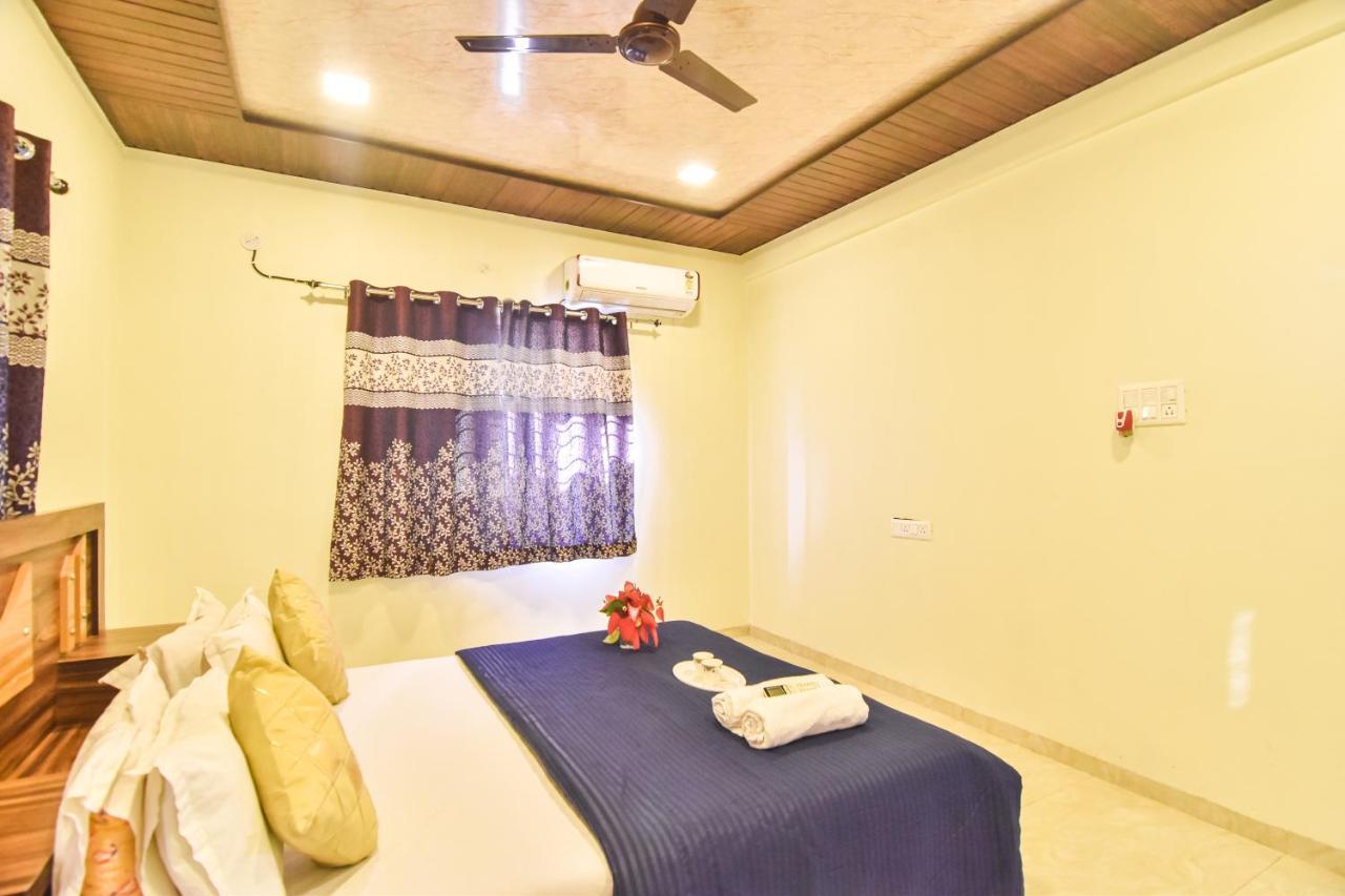 Lifeline - Mountain View 3bhk Big Pool With Baby Pool Villa Lonavala