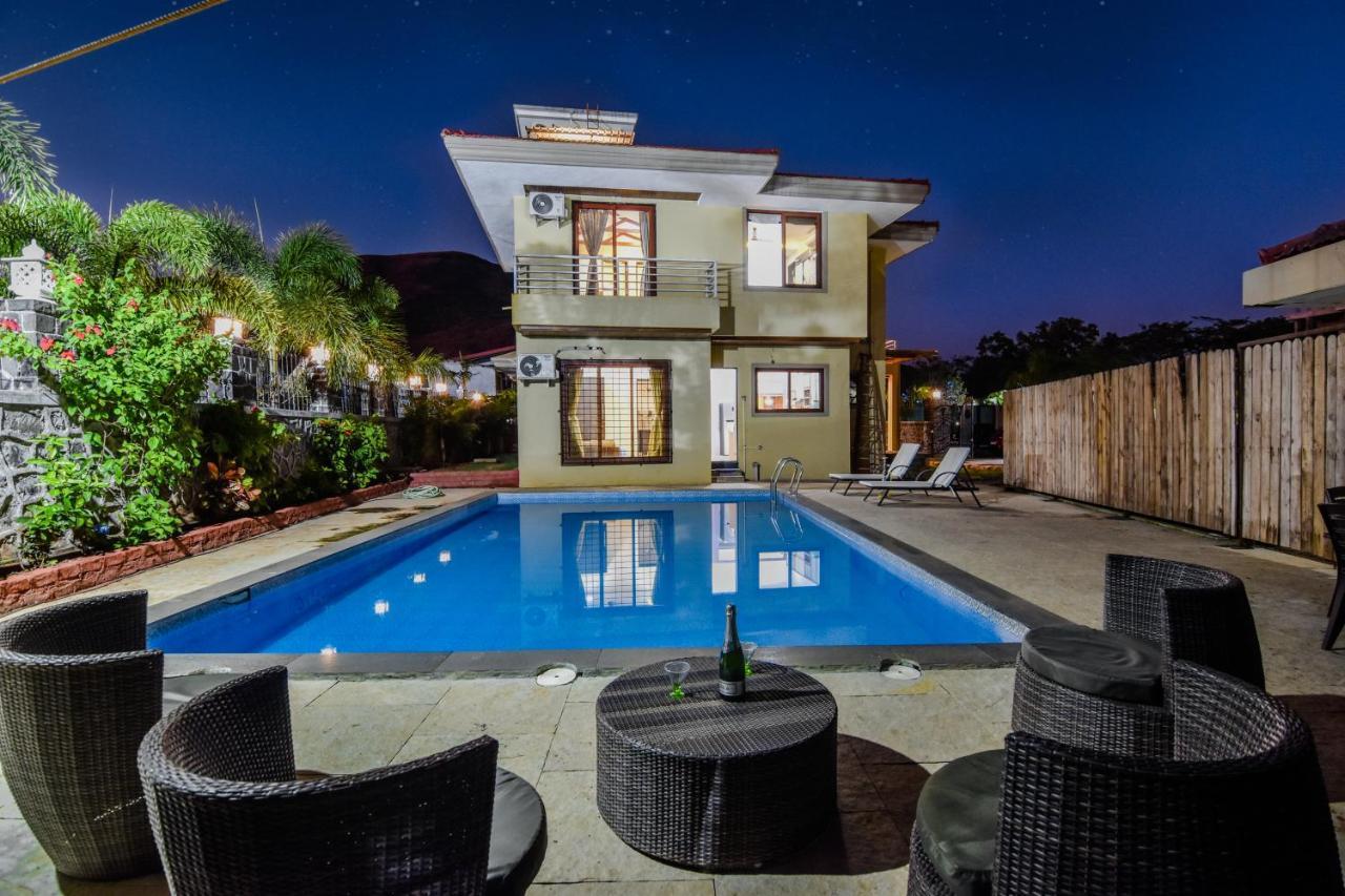 Villa Lifeline Villas - Luxurious Taraangan 4bhk With Biggest Pool In *