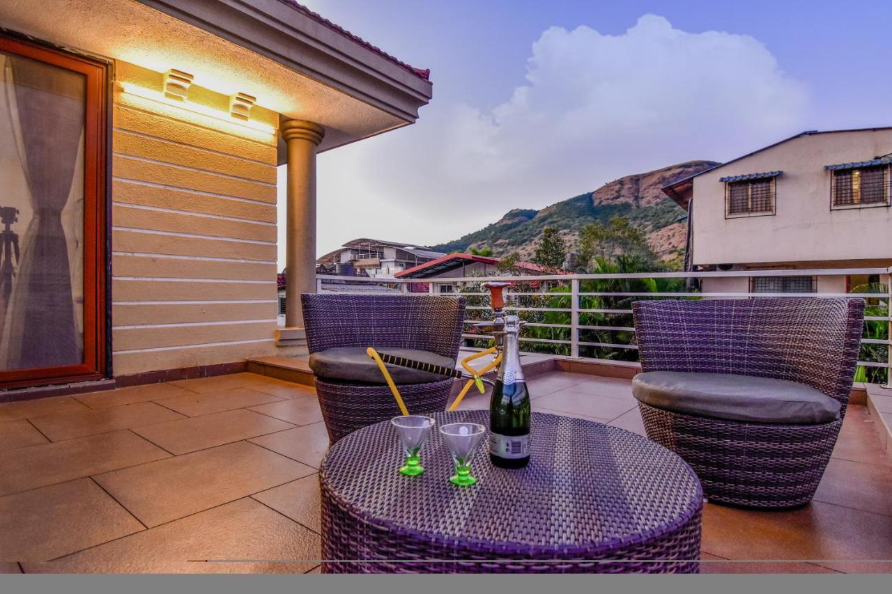 Villa Lifeline Villas - Luxurious Taraangan 4bhk With Biggest Pool In *